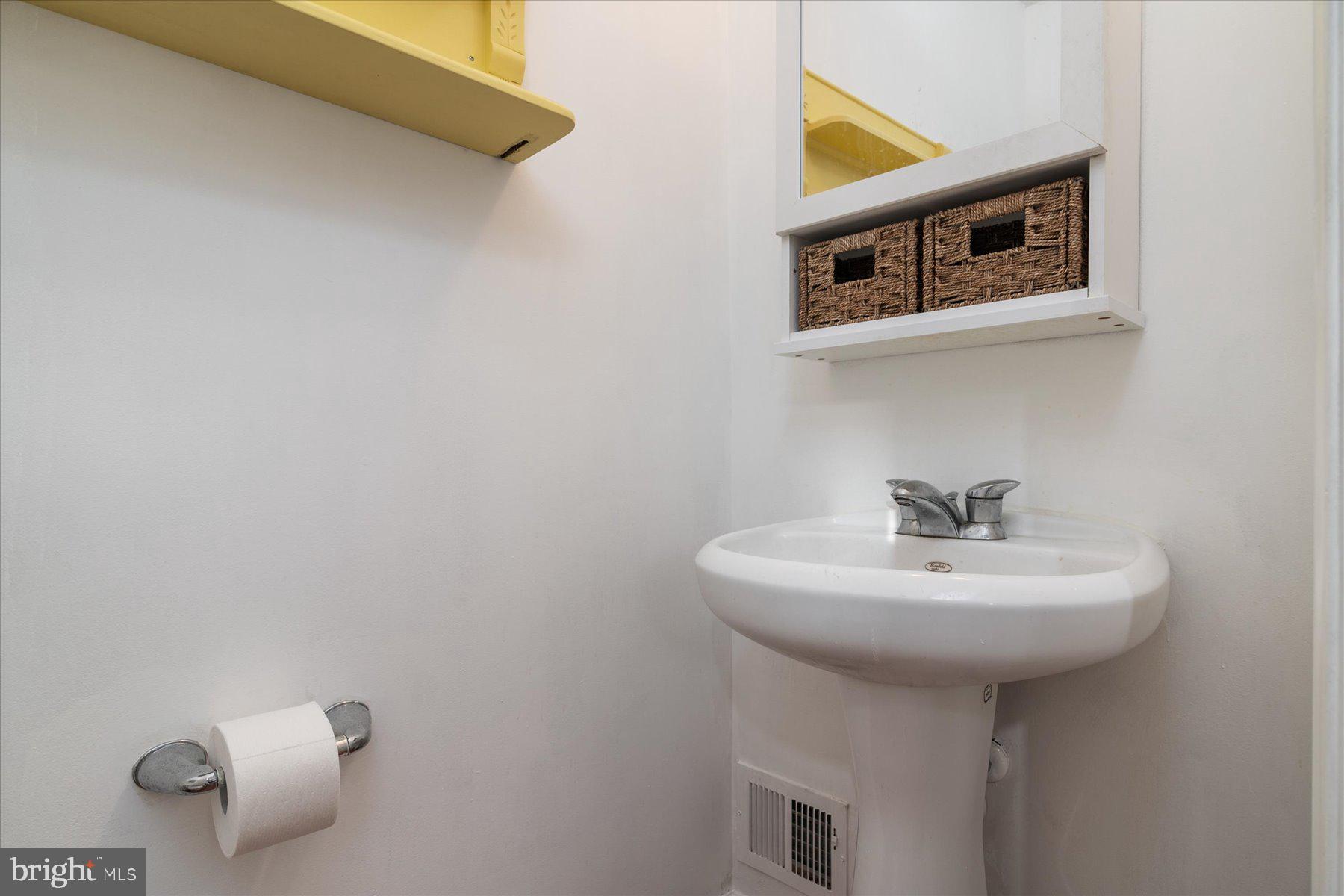 SEVEN OAKS - Residential