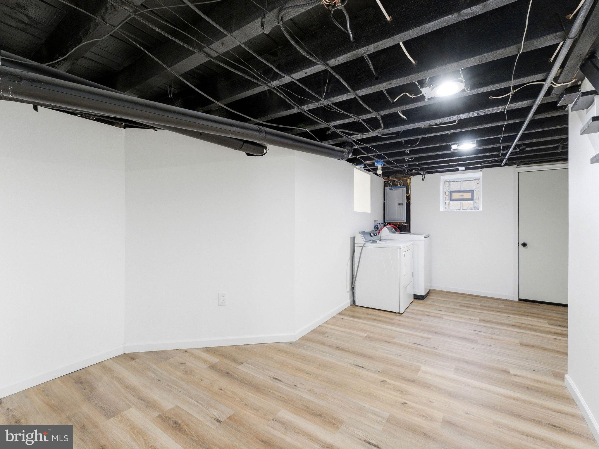 UNIVERSITY CITY - Residential