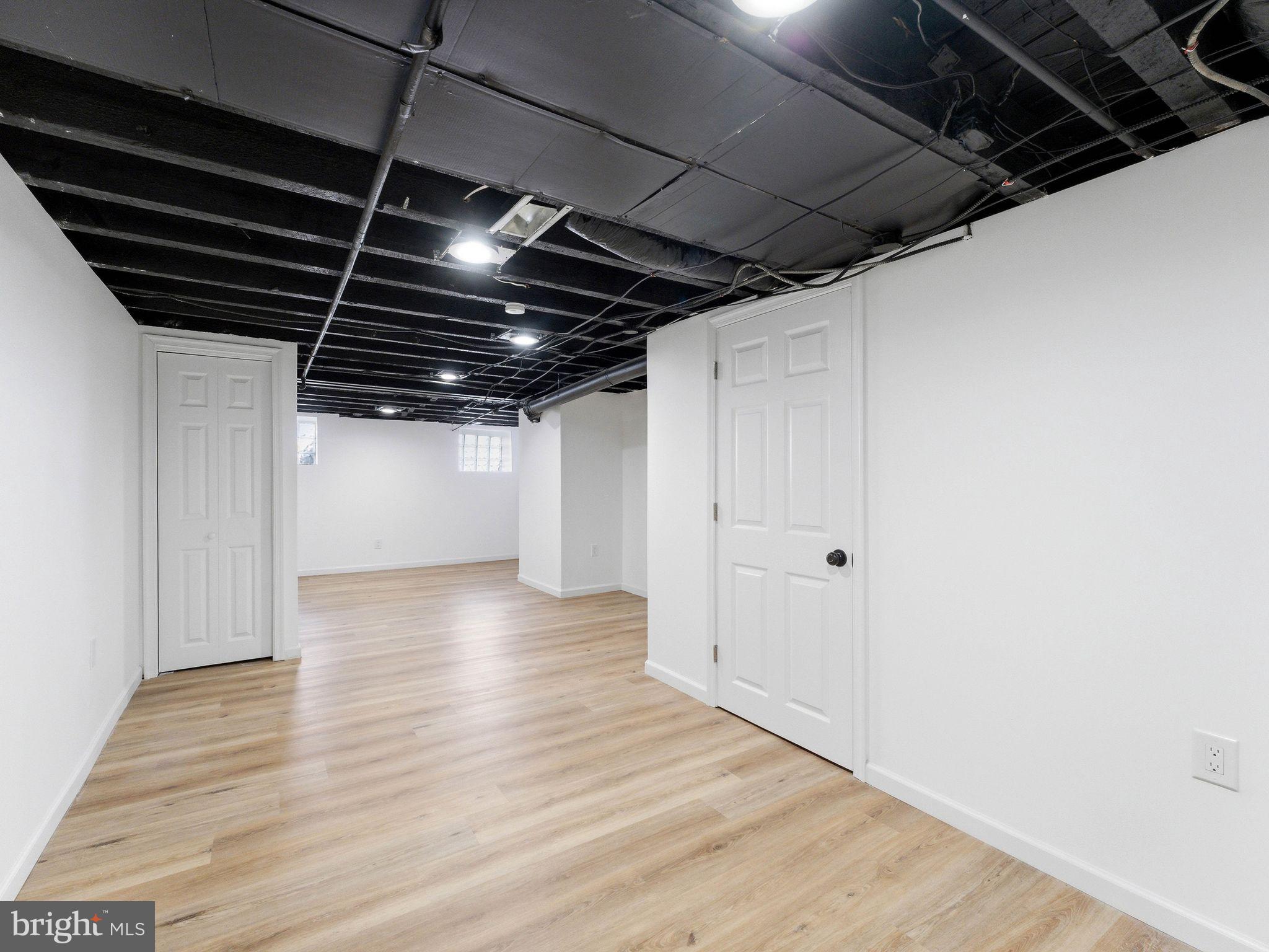 UNIVERSITY CITY - Residential