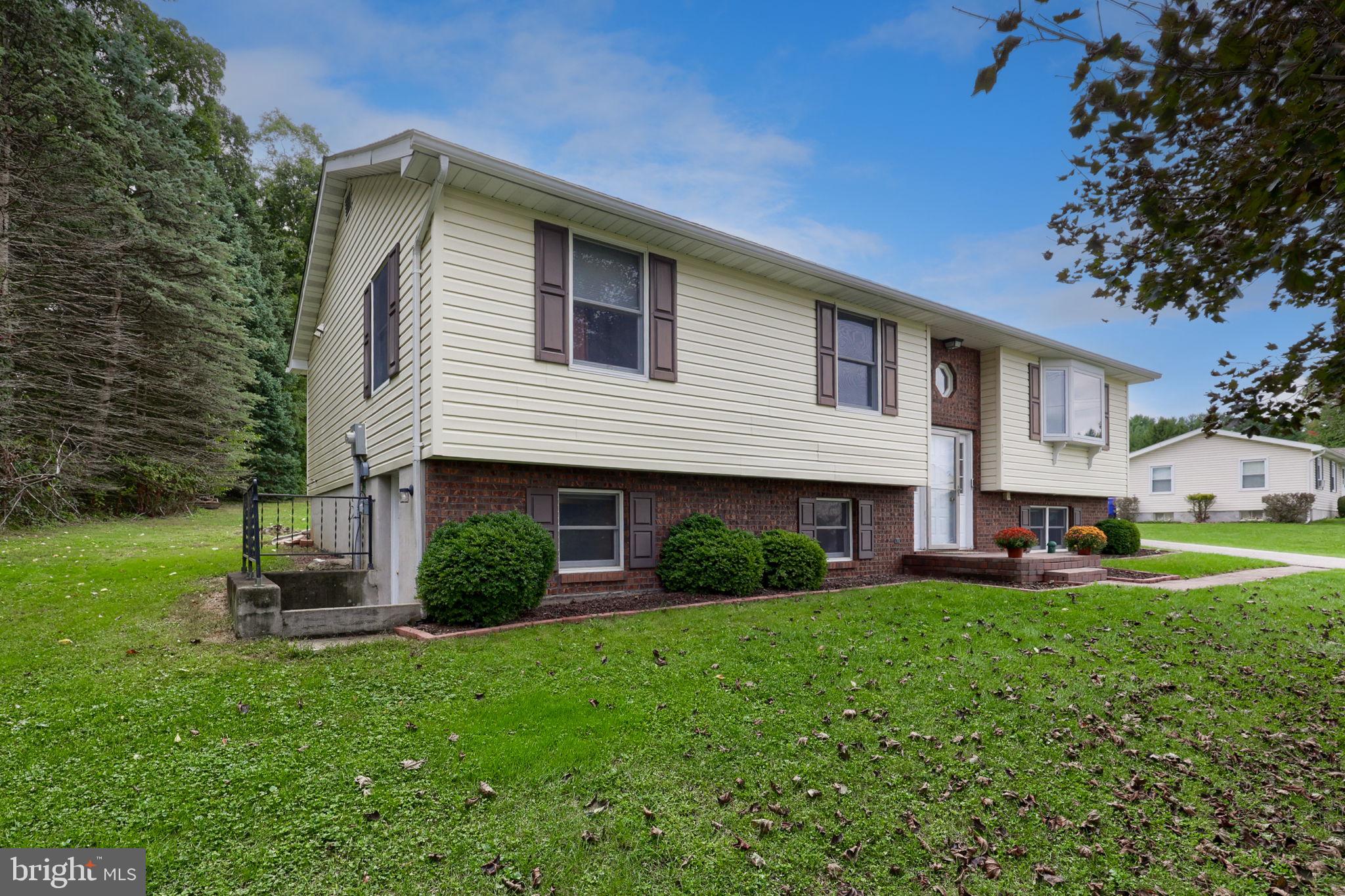 571 E TOLNA ROAD