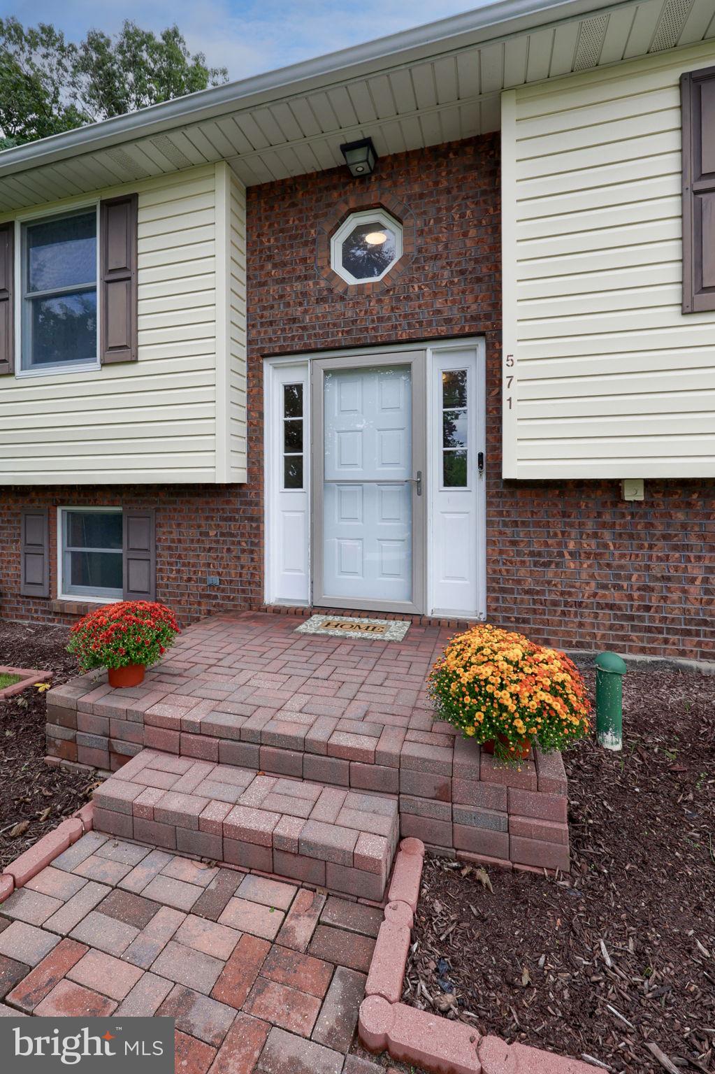 571 E TOLNA ROAD