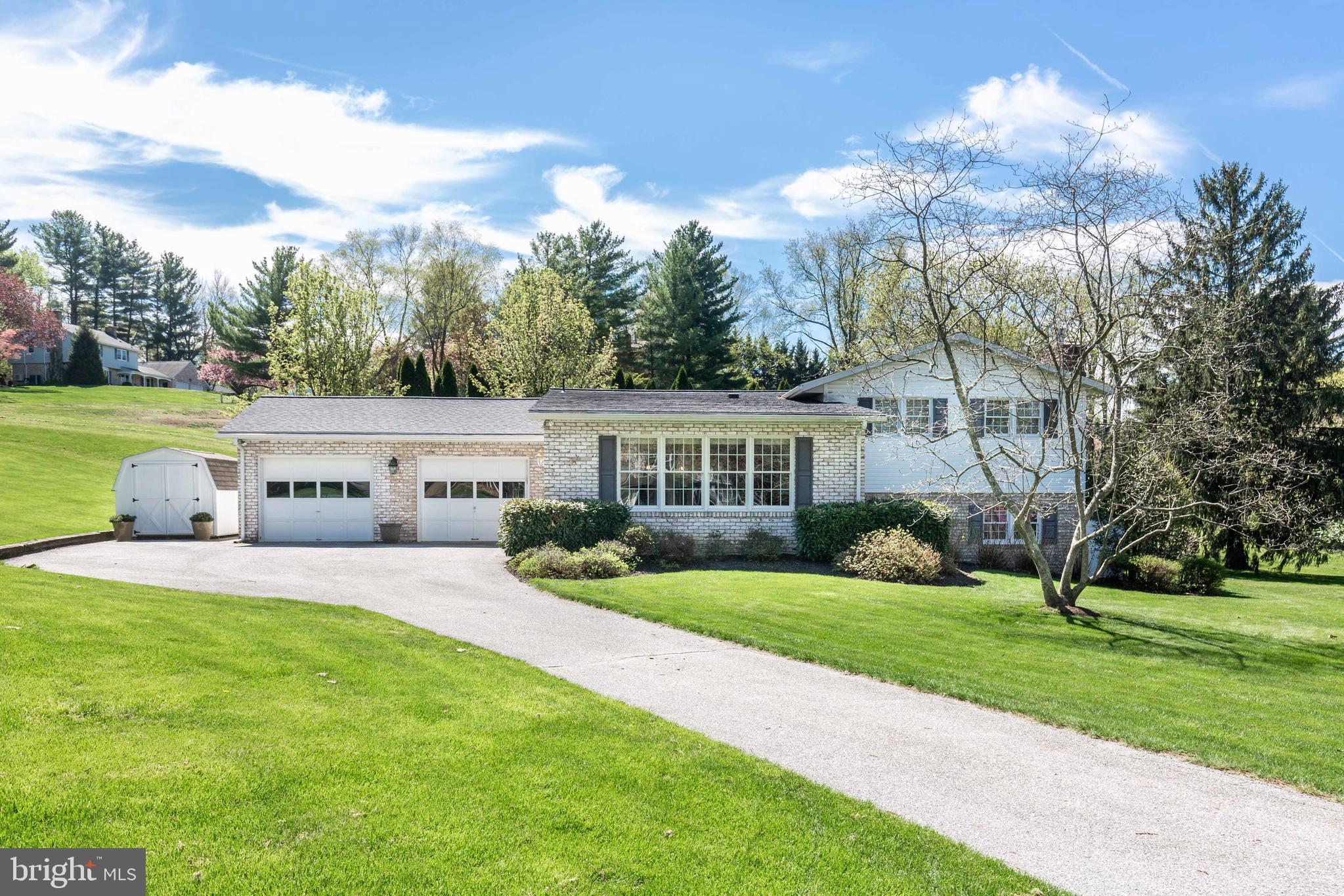 832 WINCHESTER DRIVE