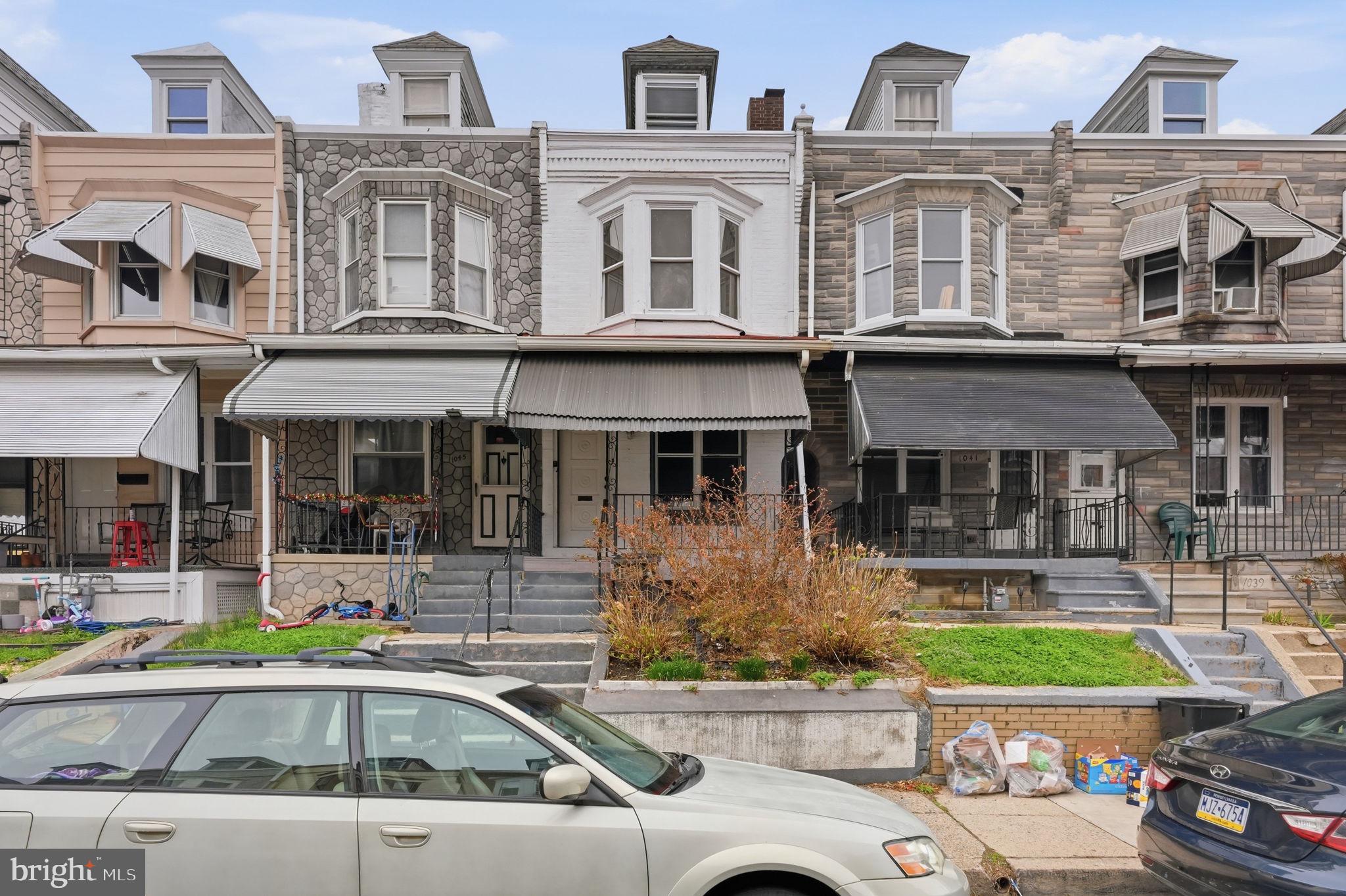 1043 MULBERRY STREET