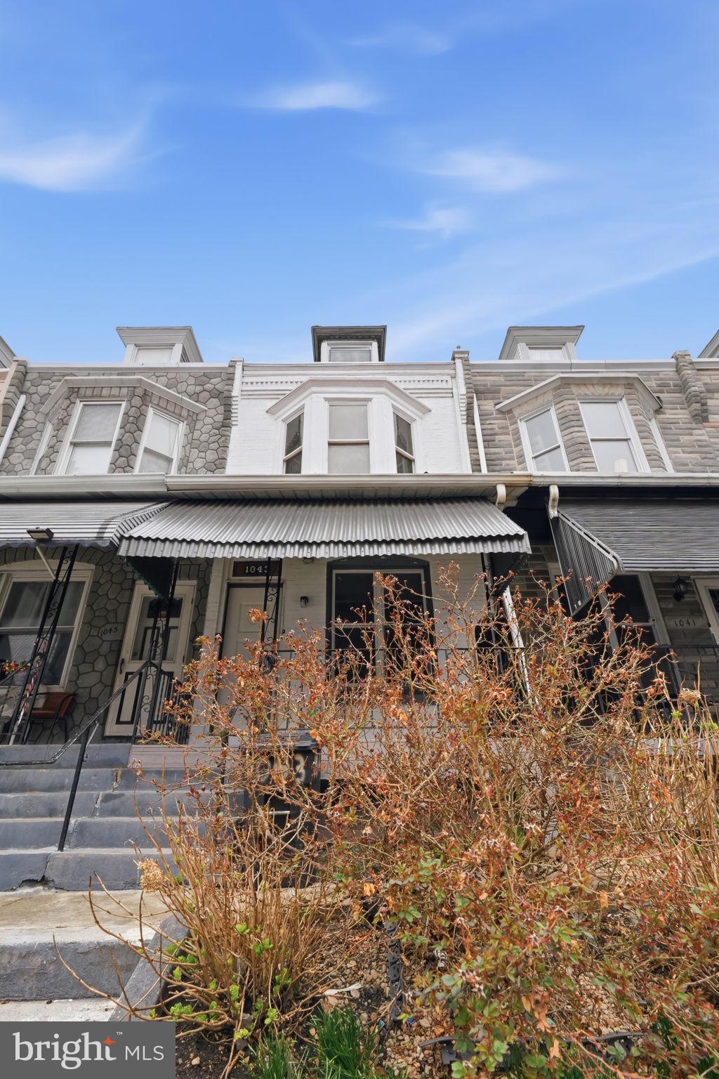 1043 MULBERRY STREET