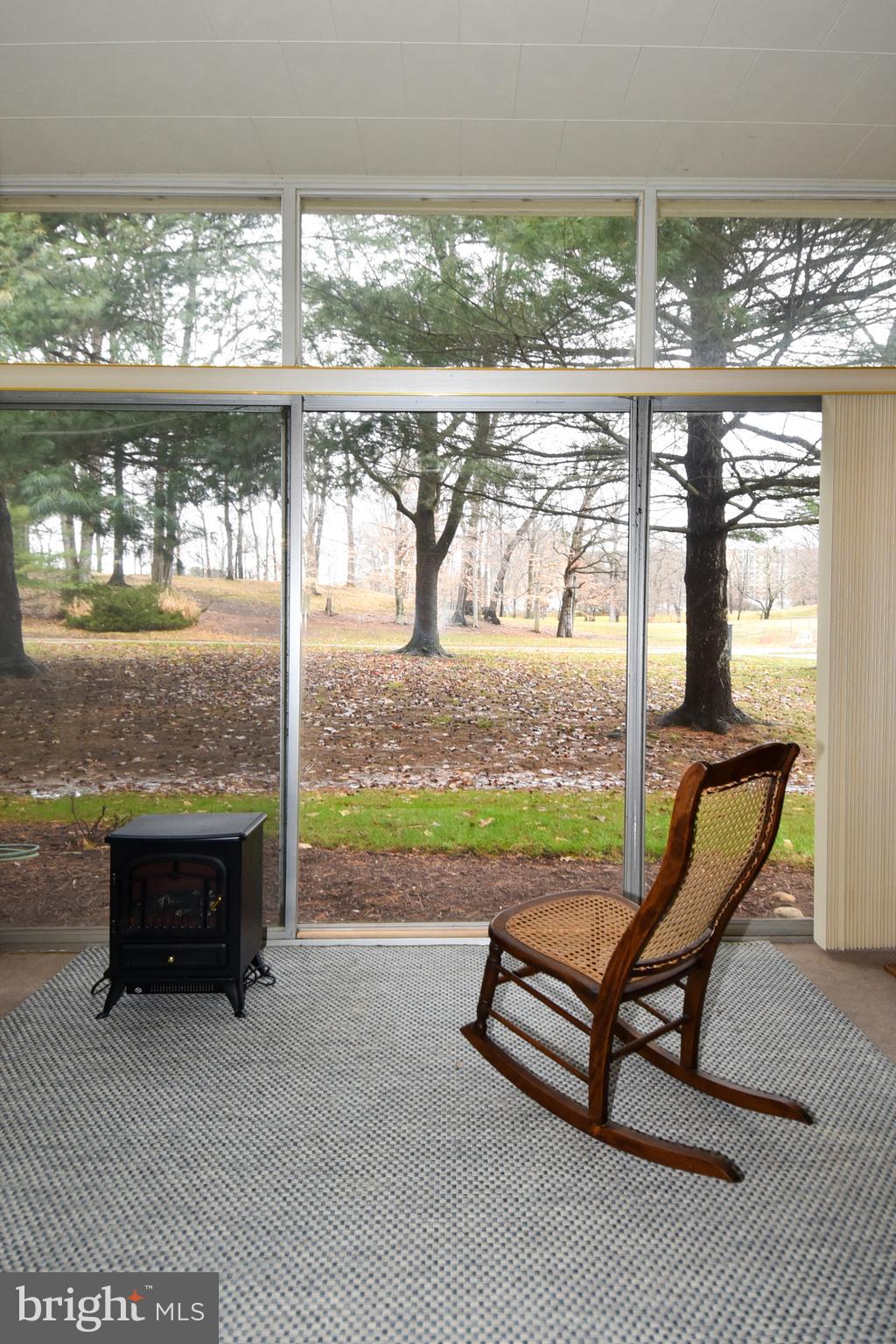 LEISURE WORLD - Residential