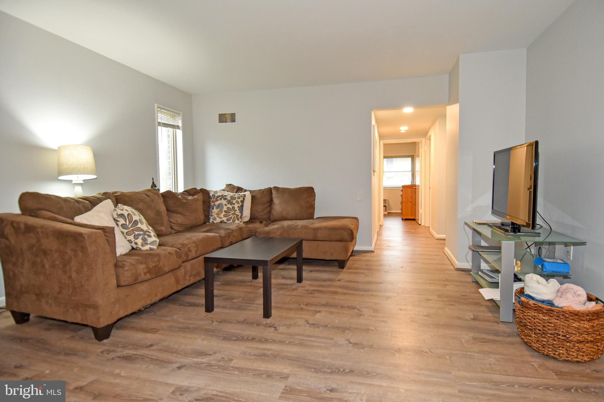 LEISURE WORLD - Residential