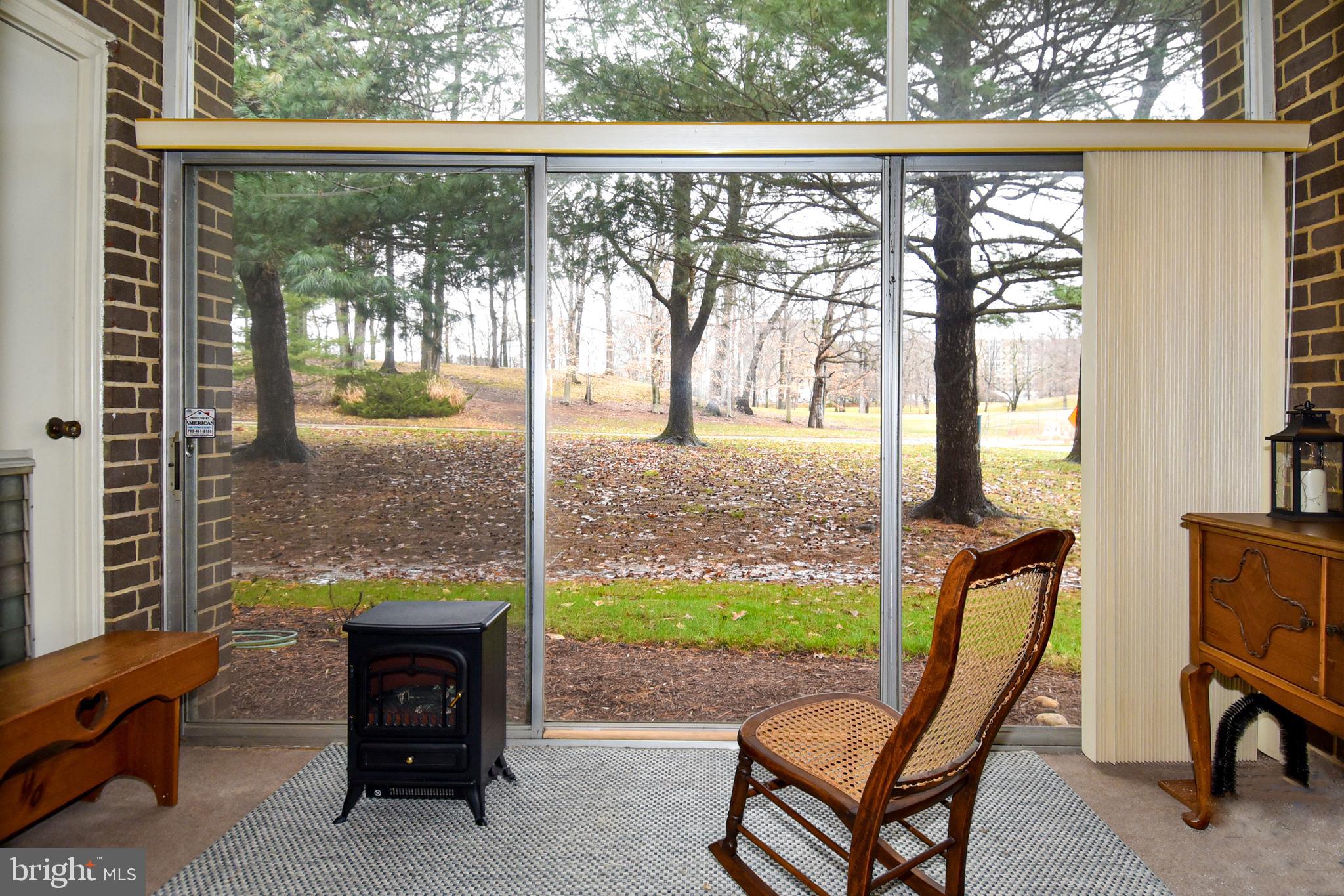 LEISURE WORLD - Residential