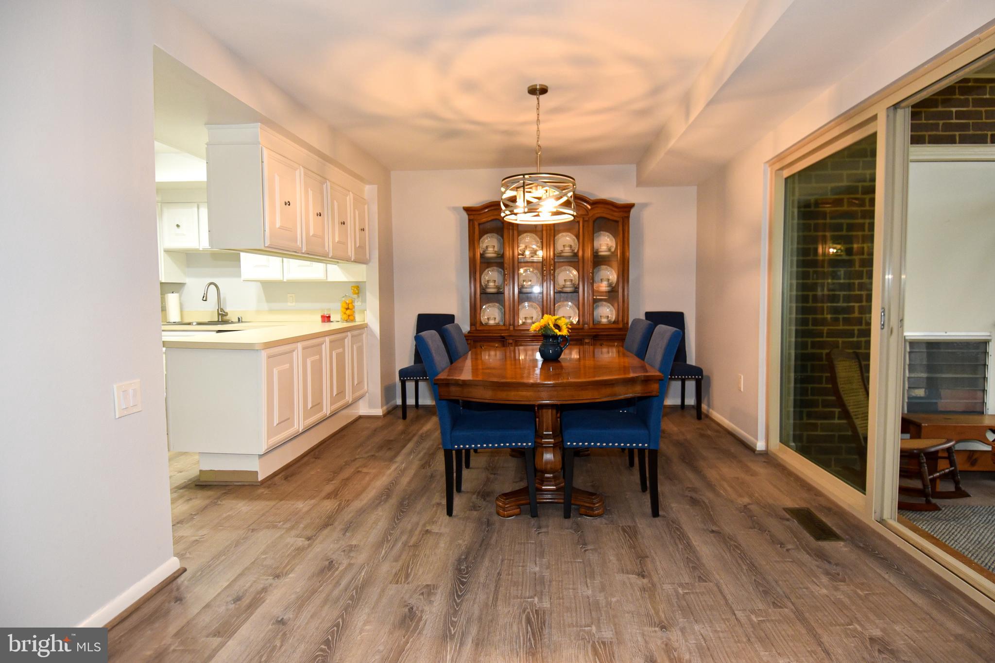 LEISURE WORLD - Residential