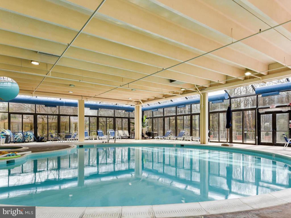 LEISURE WORLD - Residential