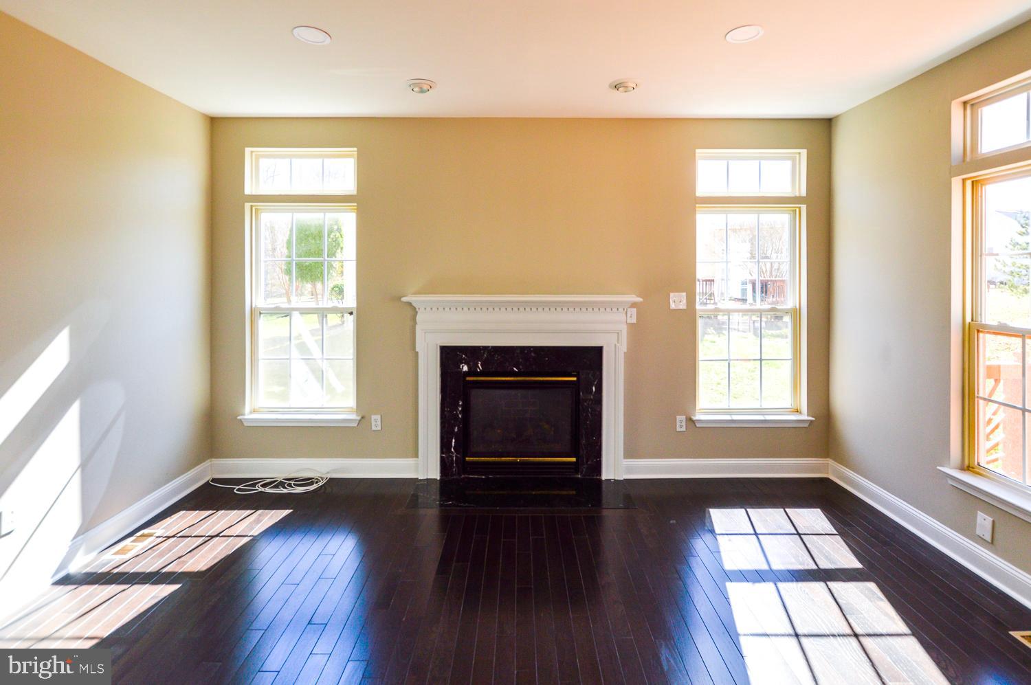 SIMMONS ACRES-ADDN - Residential