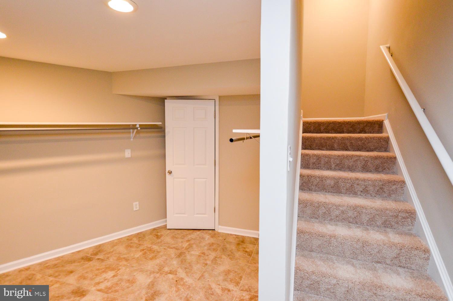 SIMMONS ACRES-ADDN - Residential