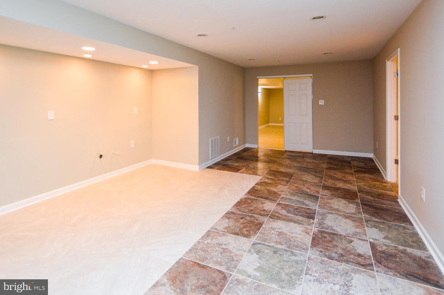 SIMMONS ACRES-ADDN - Residential