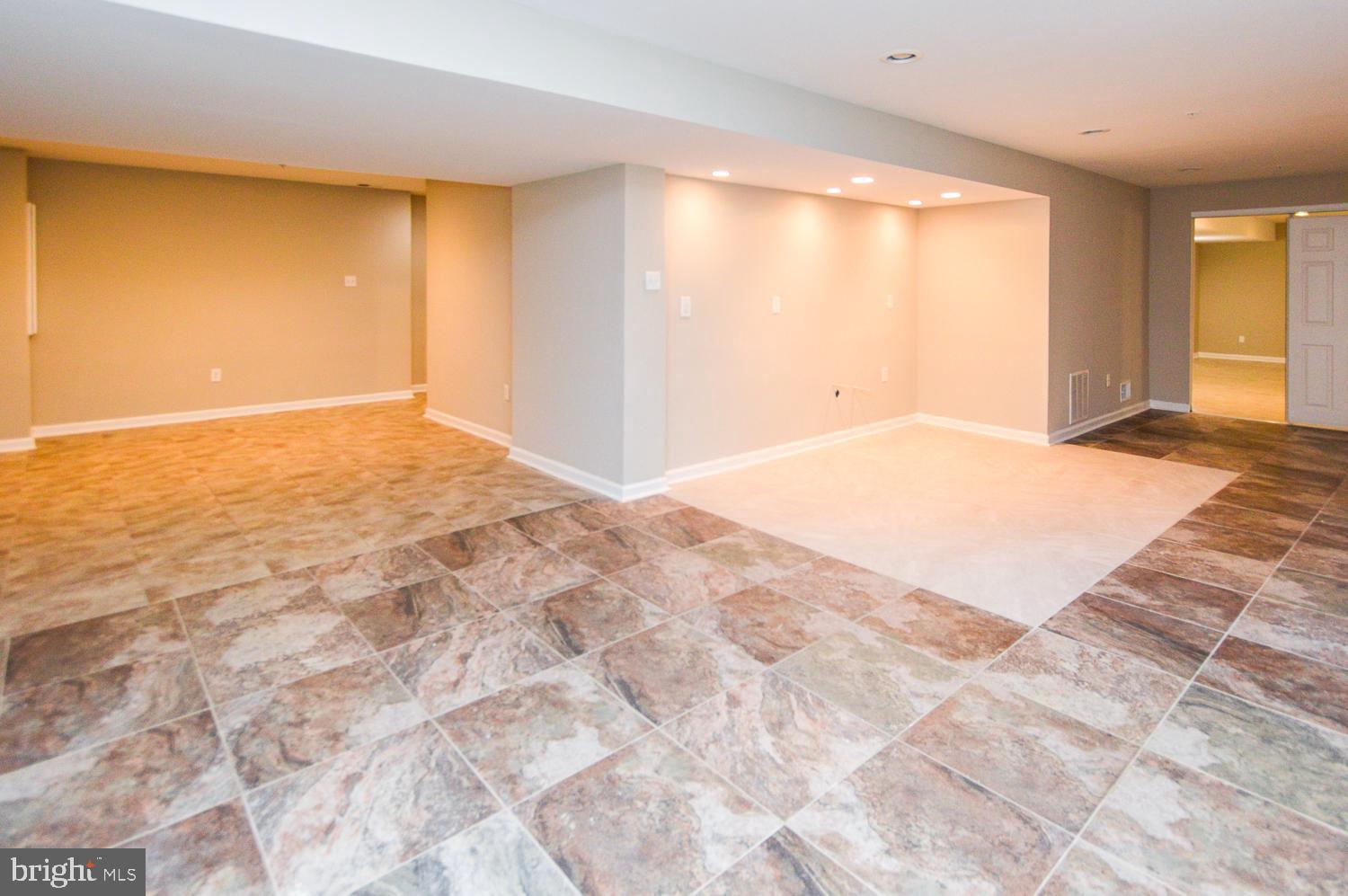 SIMMONS ACRES-ADDN - Residential