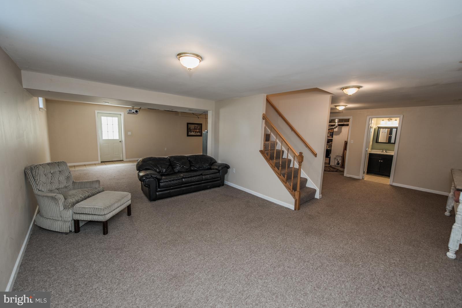 MCCAULEY CROSSING - Residential Lease