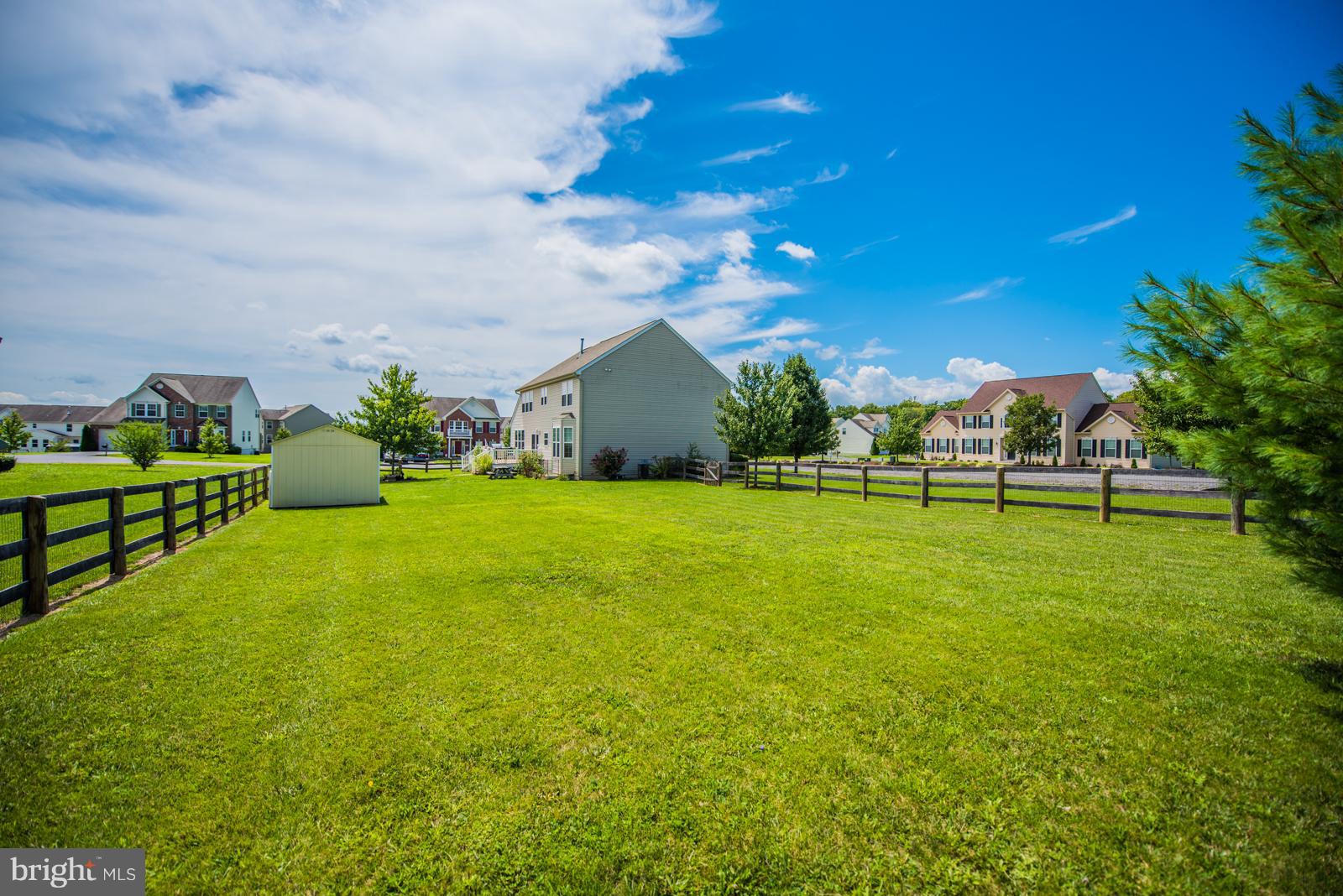 MCCAULEY CROSSING - Residential Lease