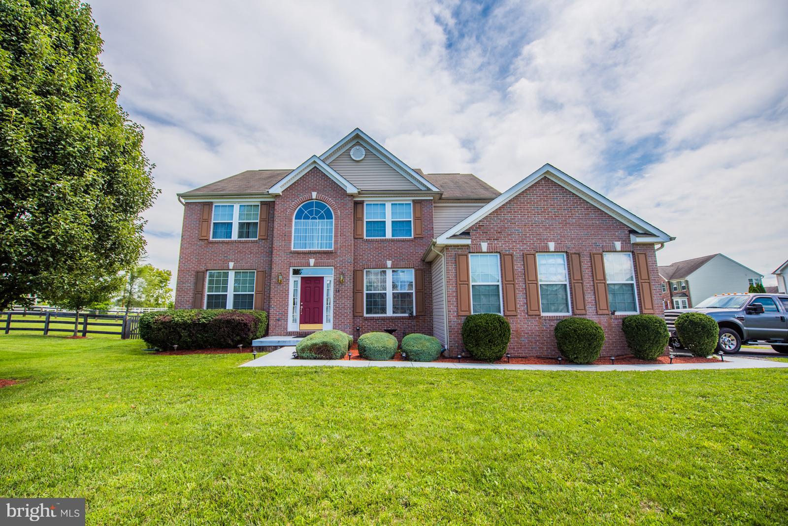 MCCAULEY CROSSING - Residential Lease