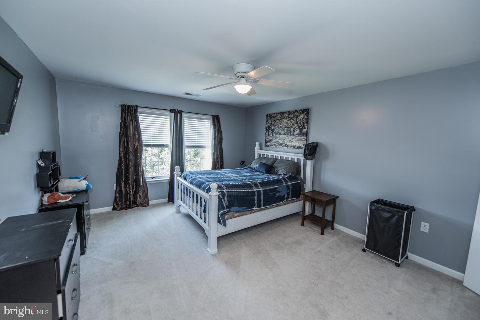 MCCAULEY CROSSING - Residential Lease