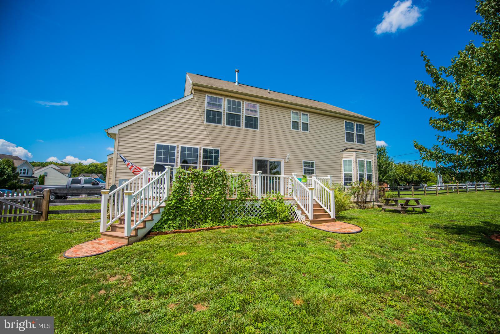 MCCAULEY CROSSING - Residential Lease