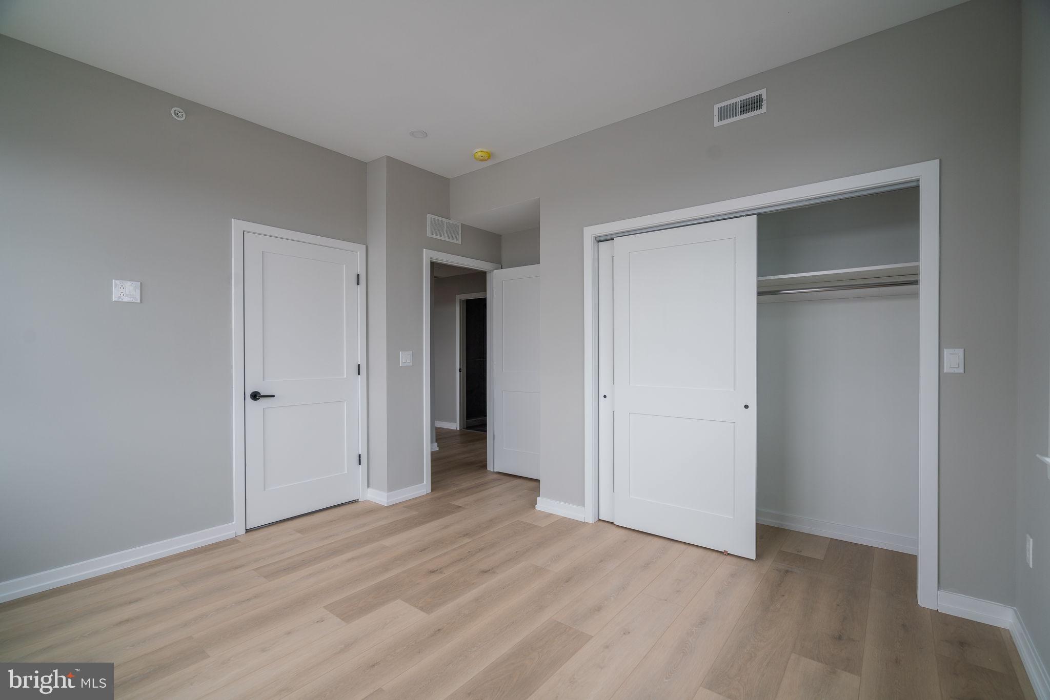 GRADUATE HOSPITAL - Residential Lease