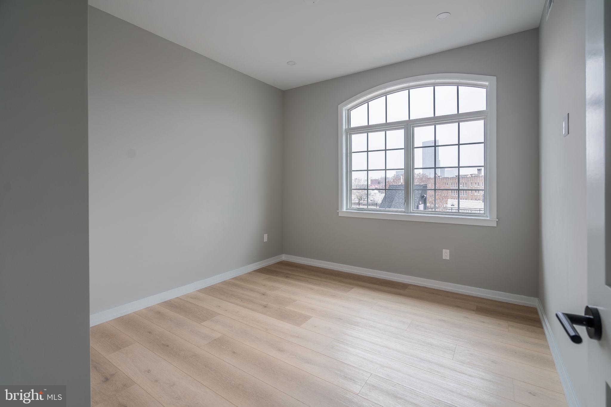 GRADUATE HOSPITAL - Residential Lease