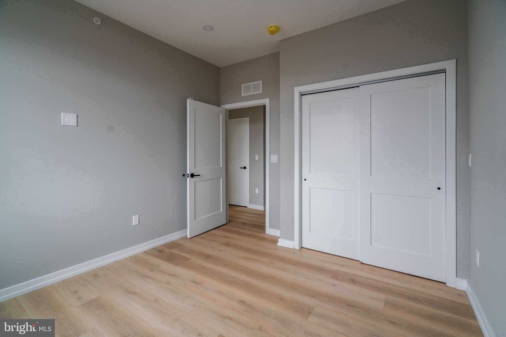 GRADUATE HOSPITAL - Residential Lease