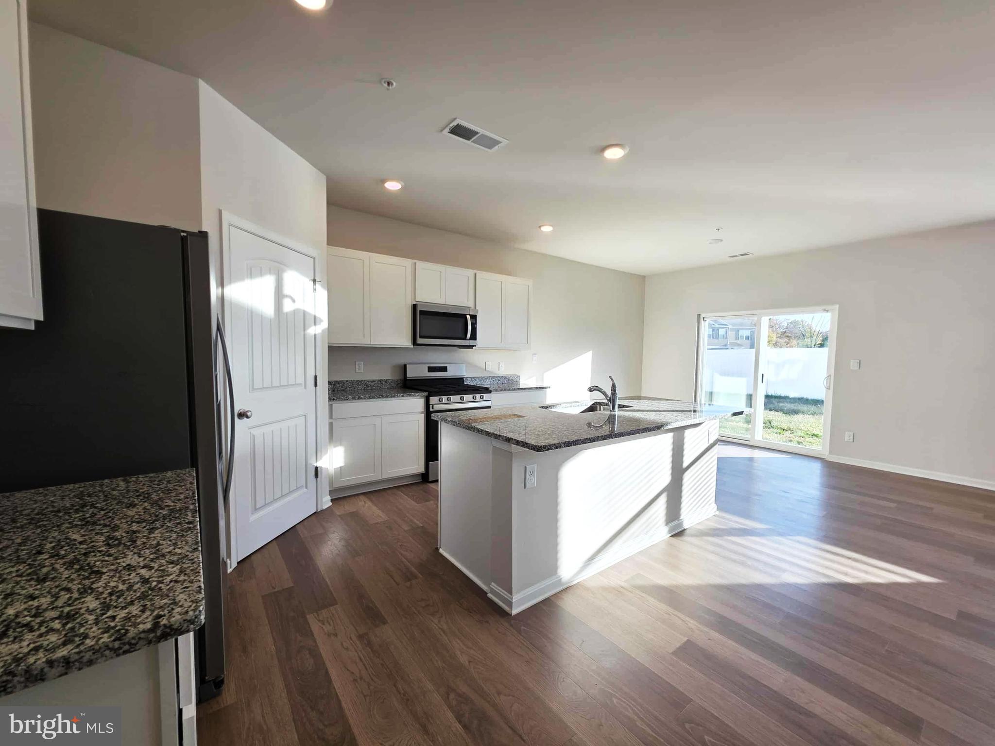 BLACKWATER LANDING - Residential Lease