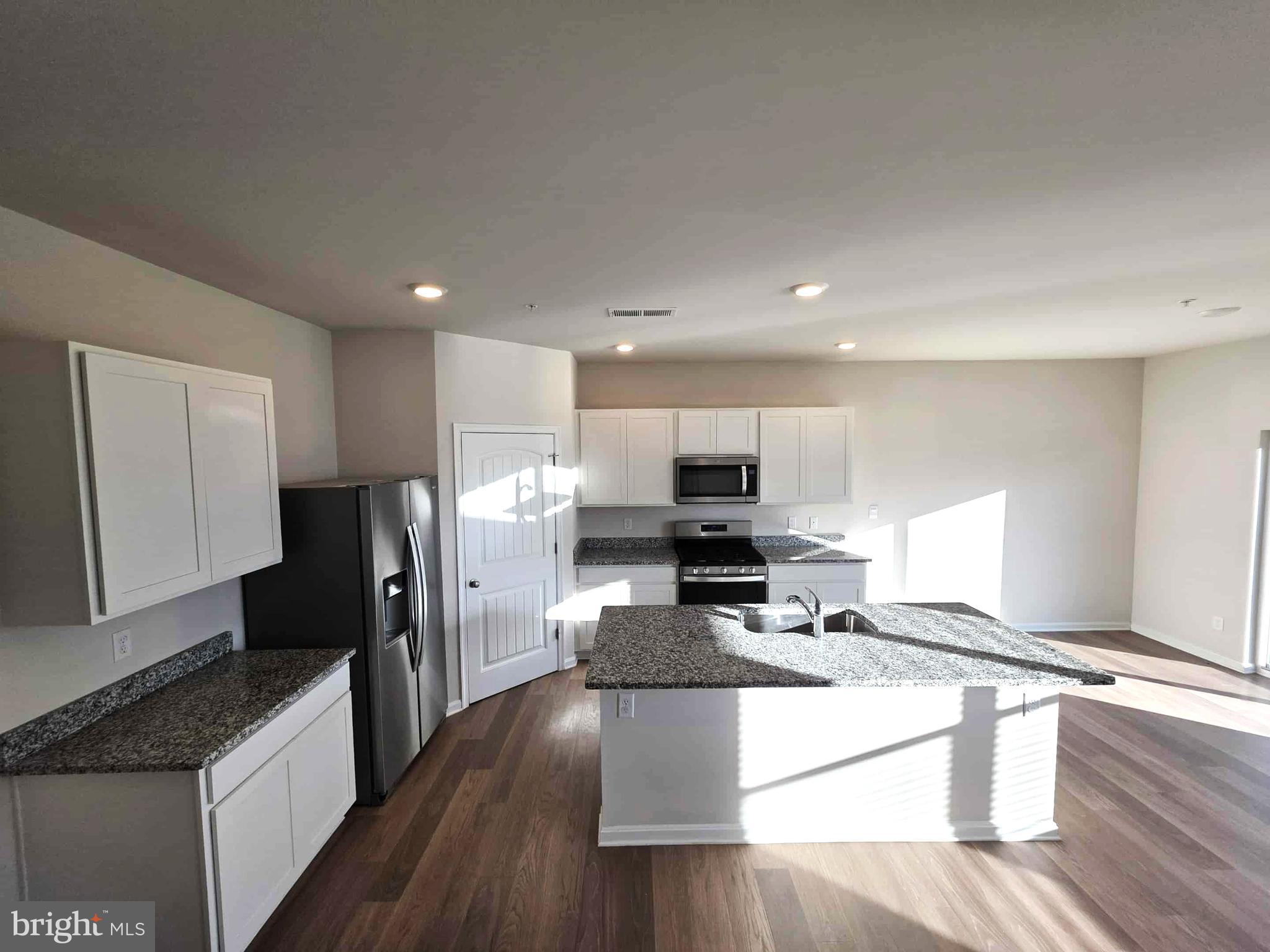 BLACKWATER LANDING - Residential Lease