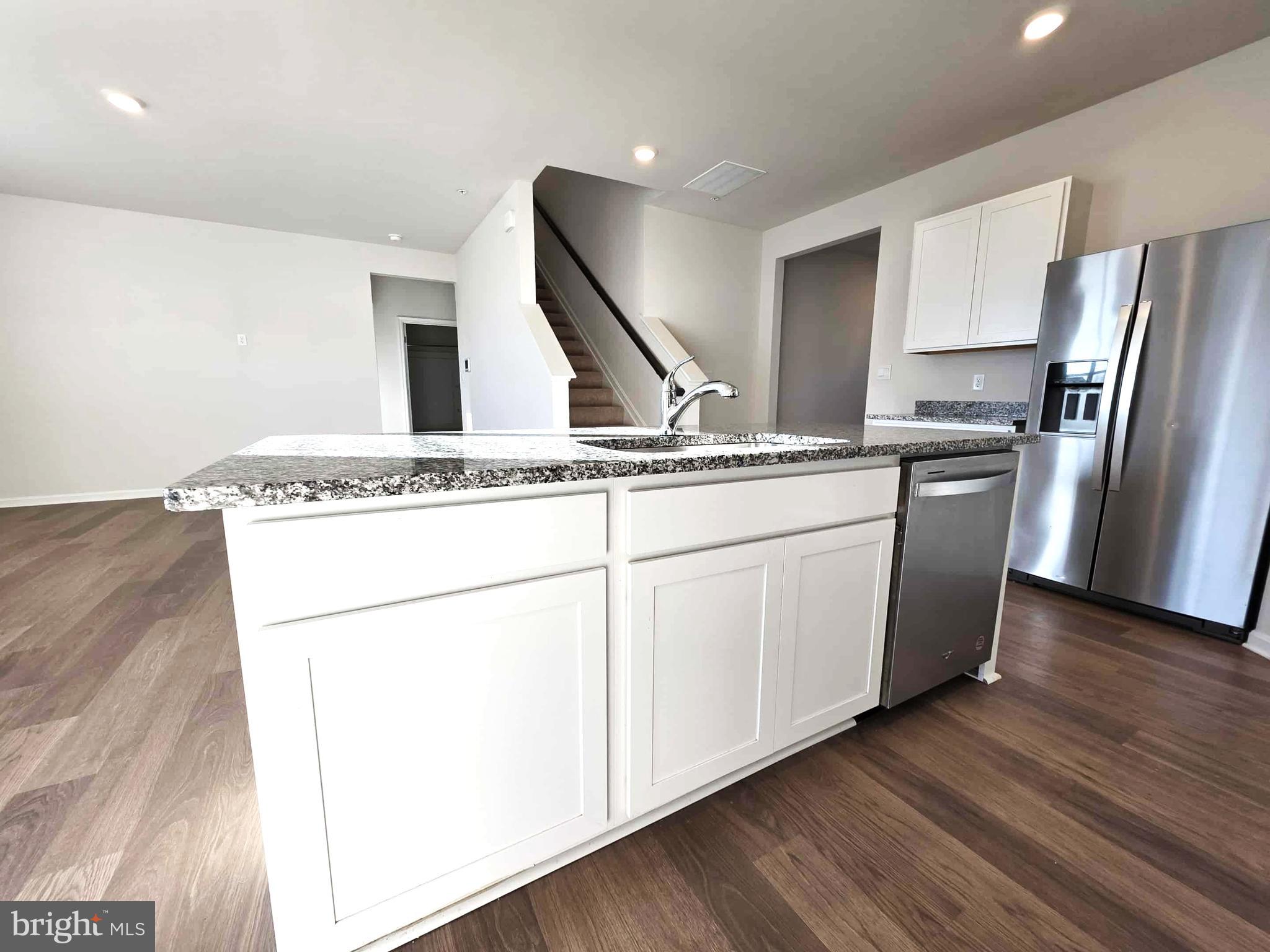 BLACKWATER LANDING - Residential Lease