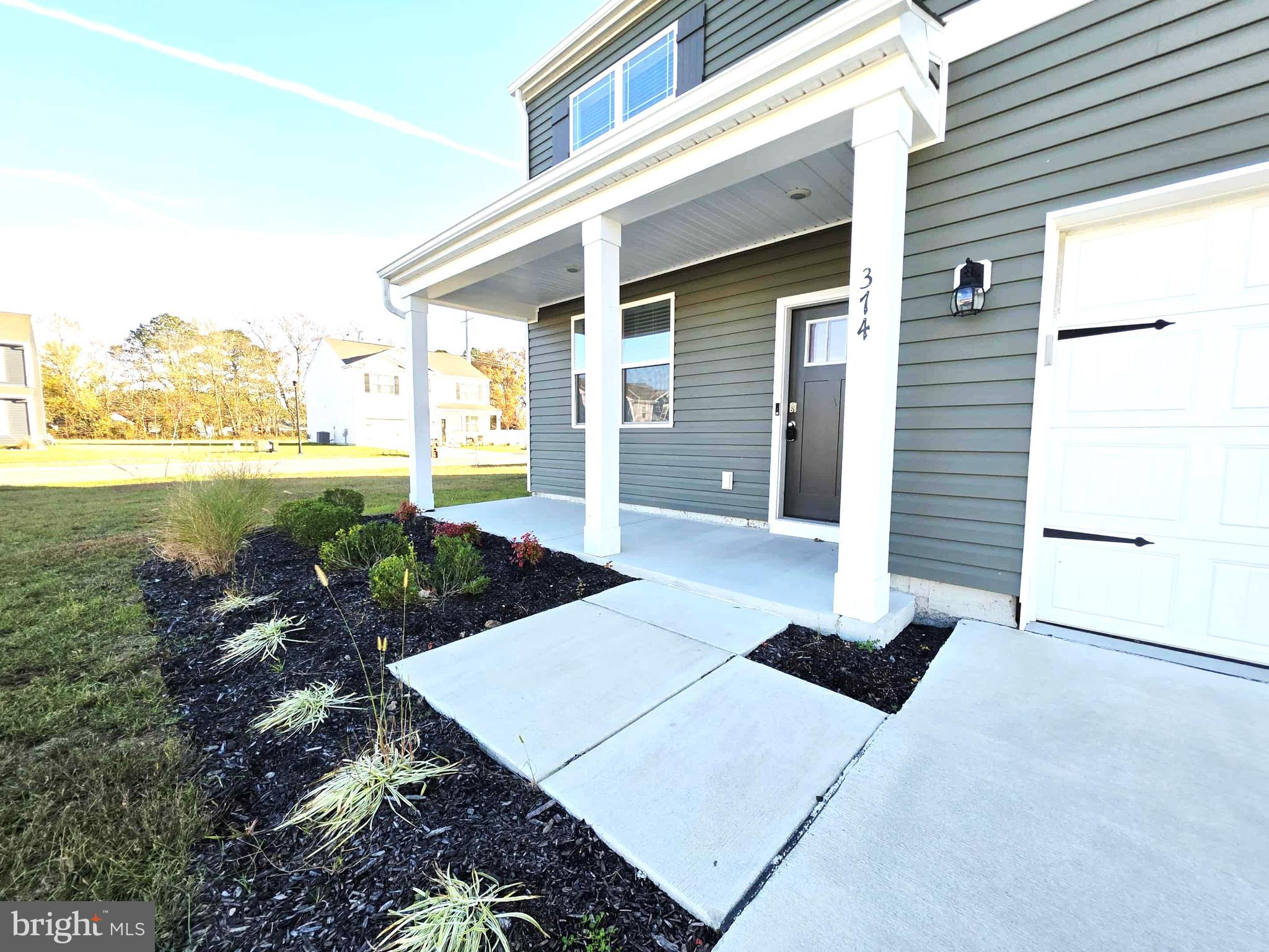 BLACKWATER LANDING - Residential Lease