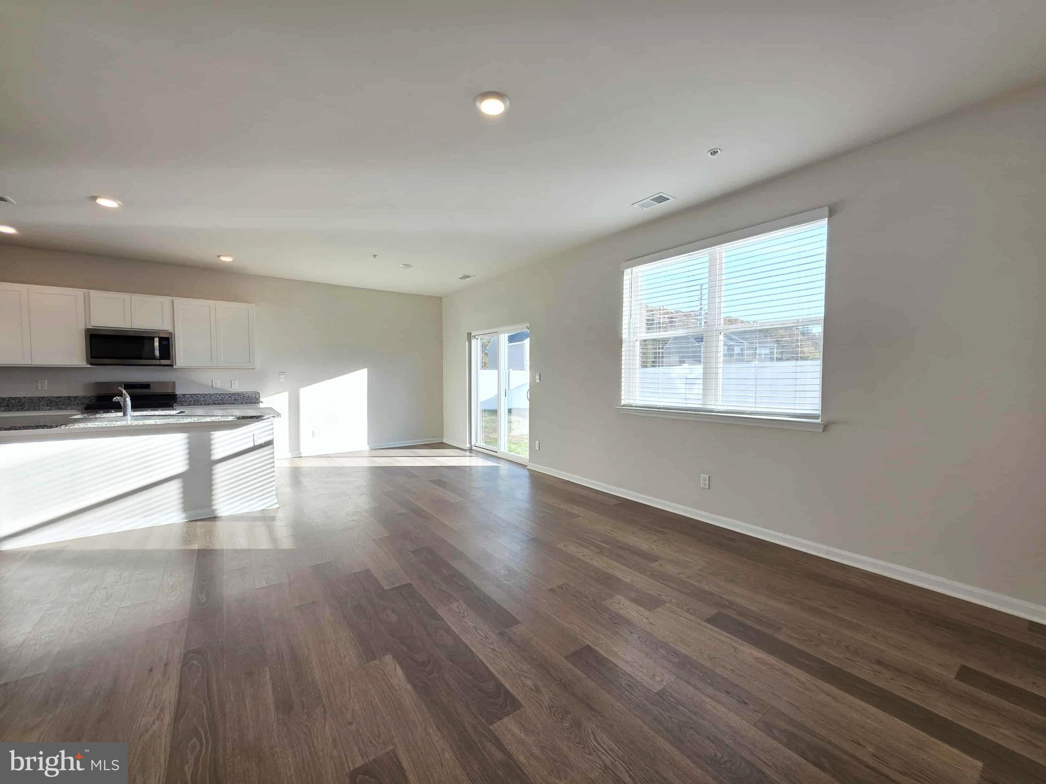 BLACKWATER LANDING - Residential Lease