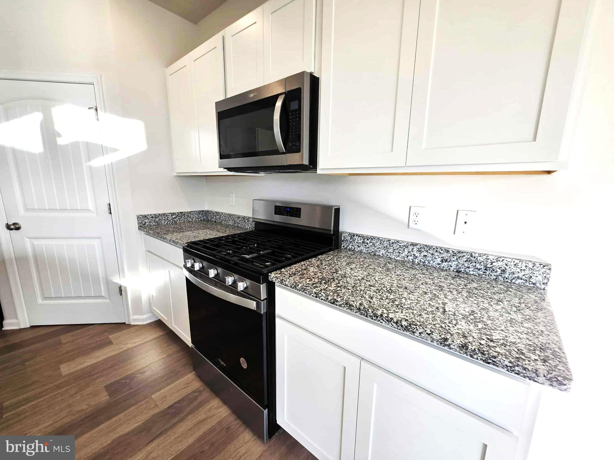 BLACKWATER LANDING - Residential Lease