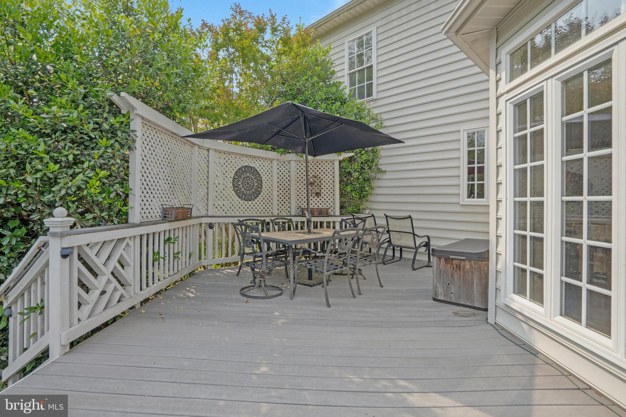 SPRING LAKES - Residential