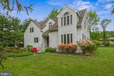 405 Holly Glen Drive, Cherry Hill, NJ MLS: NJCD2091360