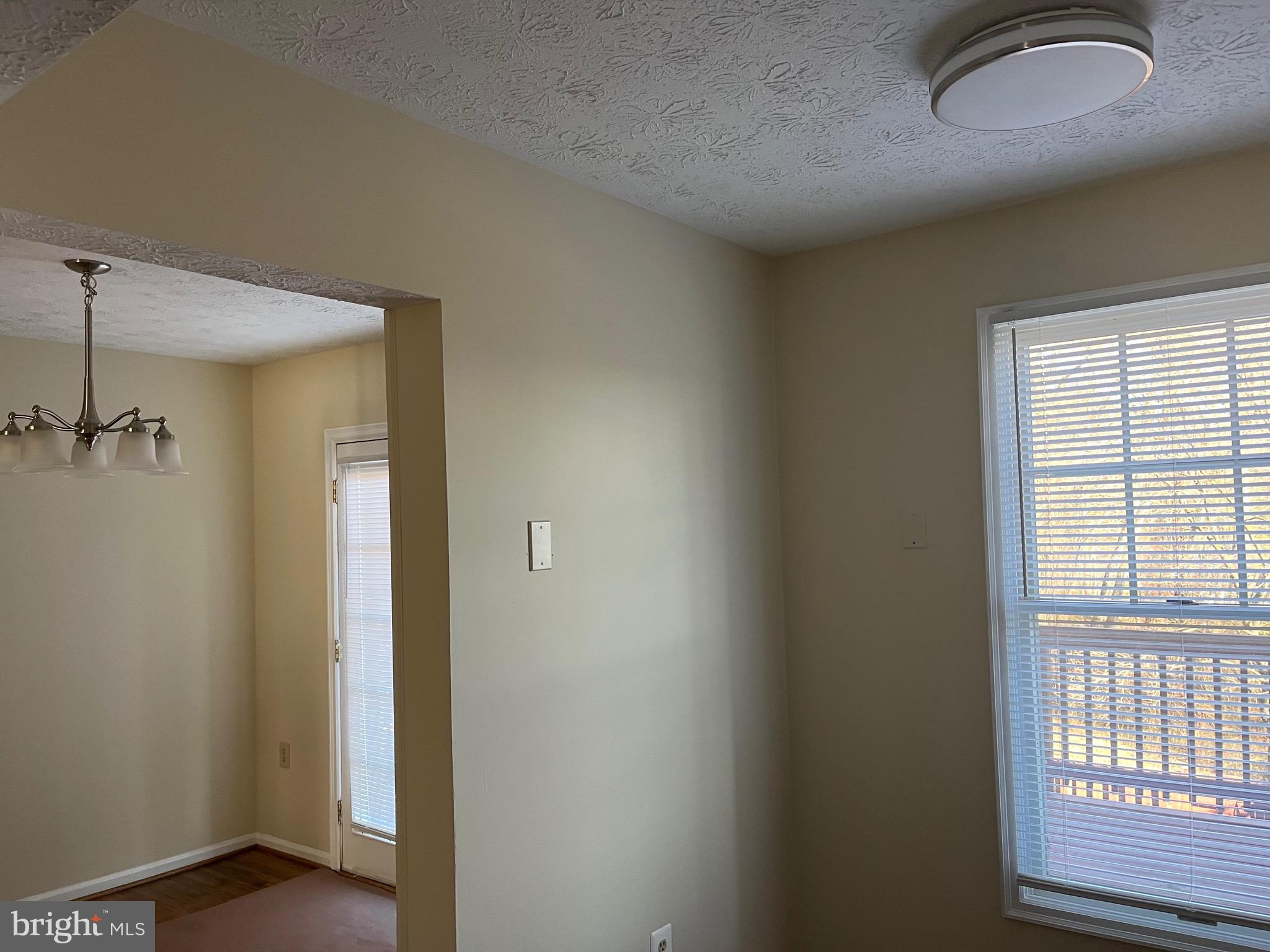 SEVEN OAKS - Residential