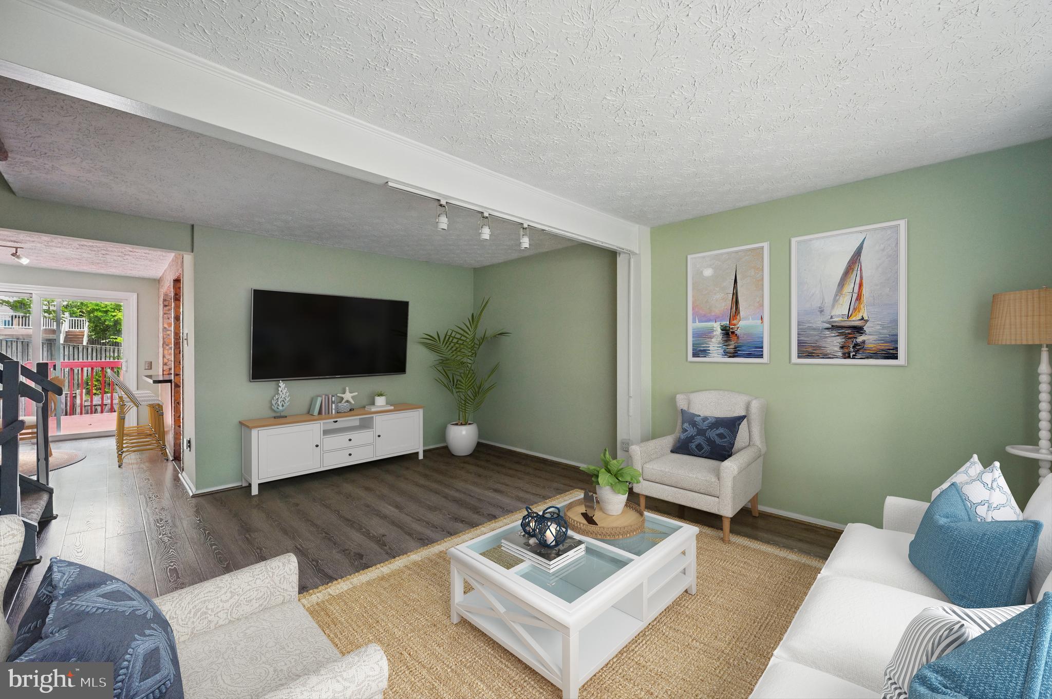 9922 OAKDALE WOODS COURT