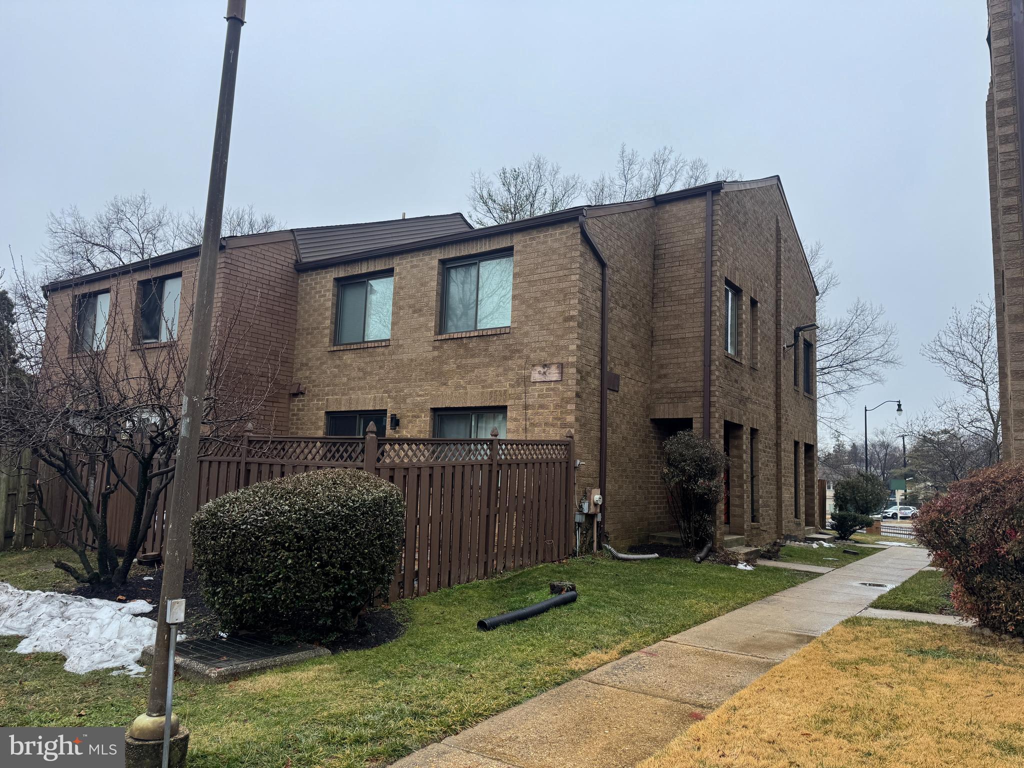 3106 BERRY ROAD NE 20