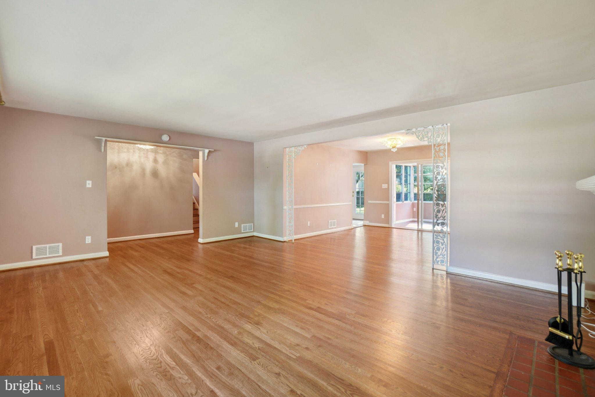 1913 COURTLAND ROAD
