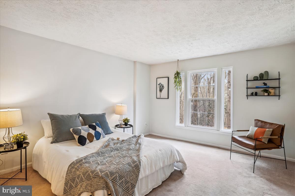 DEEP CREEK COMMONS - Residential