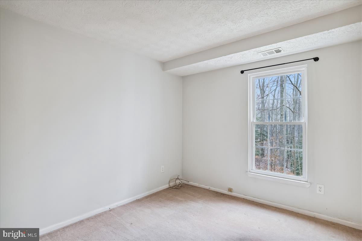 DEEP CREEK COMMONS - Residential