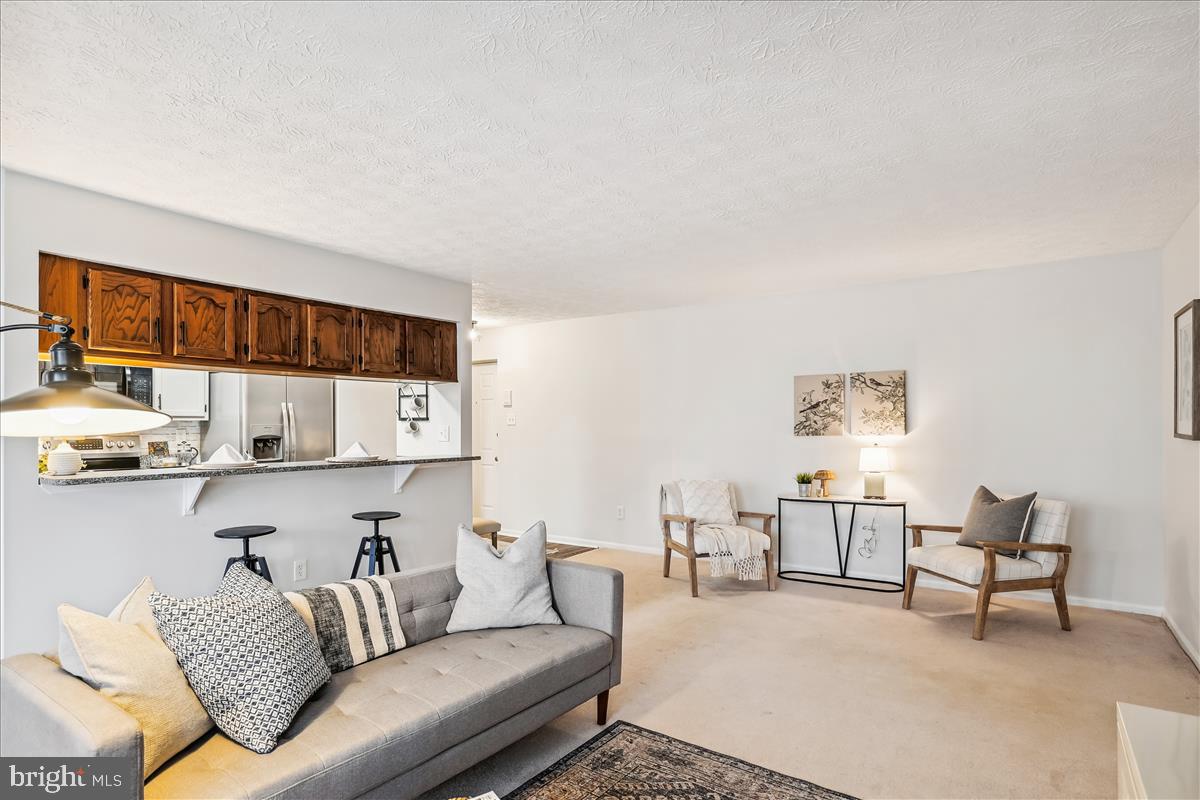 DEEP CREEK COMMONS - Residential