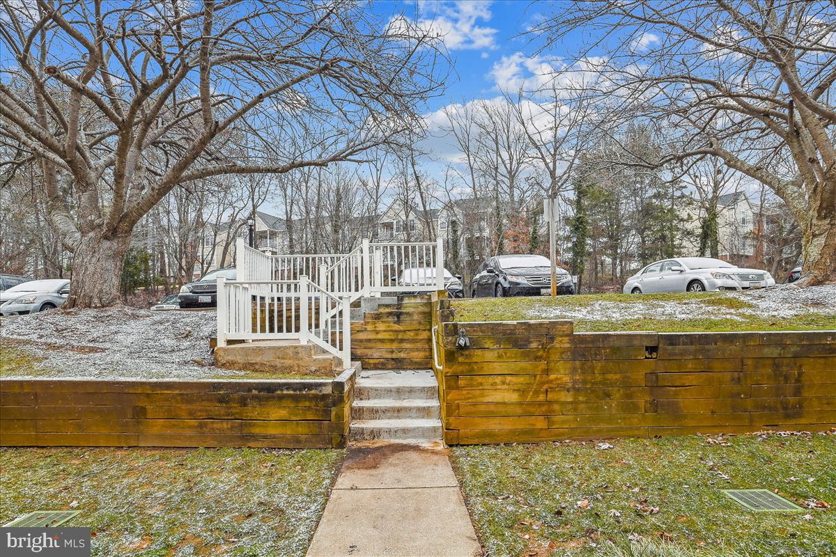 DEEP CREEK COMMONS - Residential