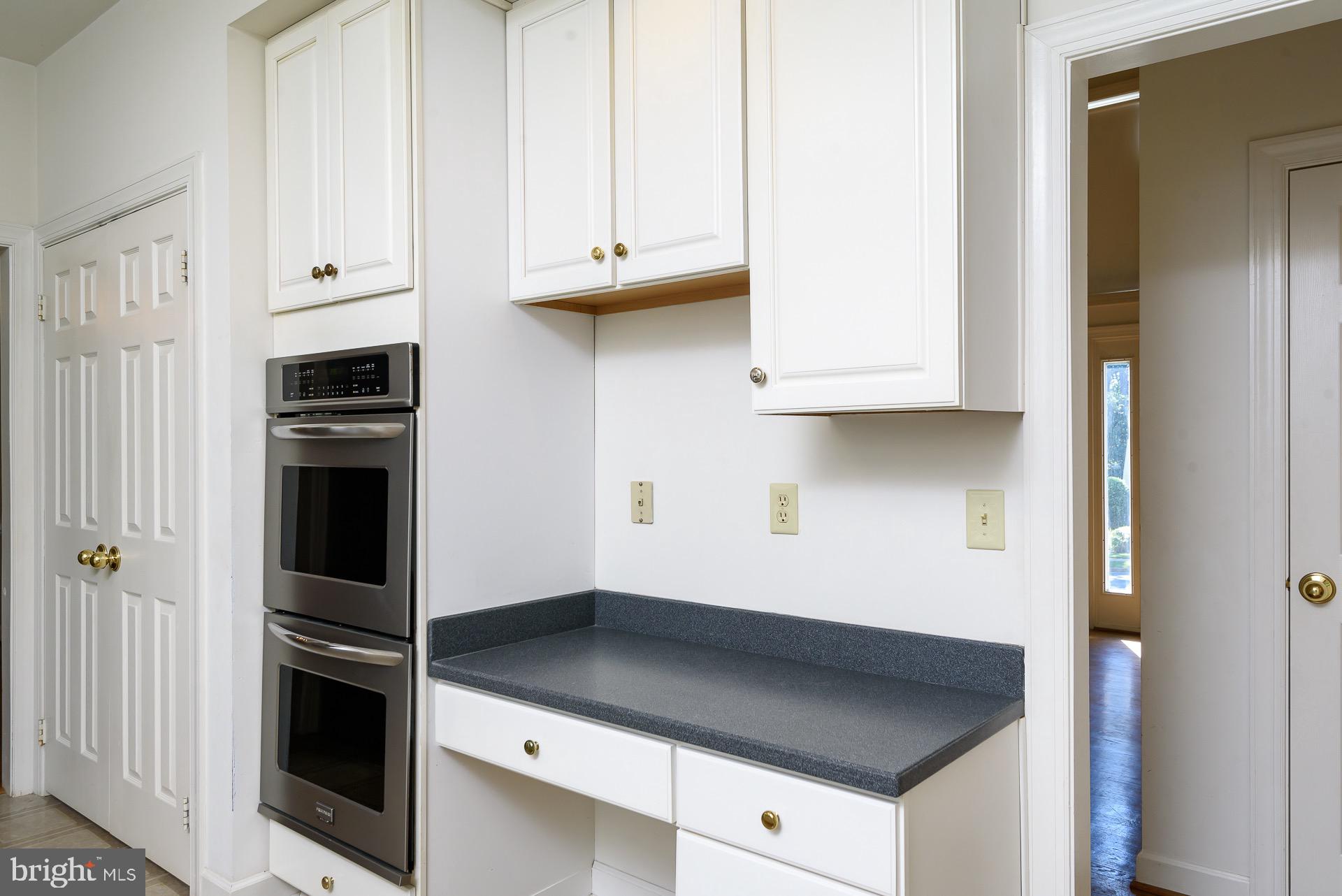 FAIRFAX HILLS - Residential Lease