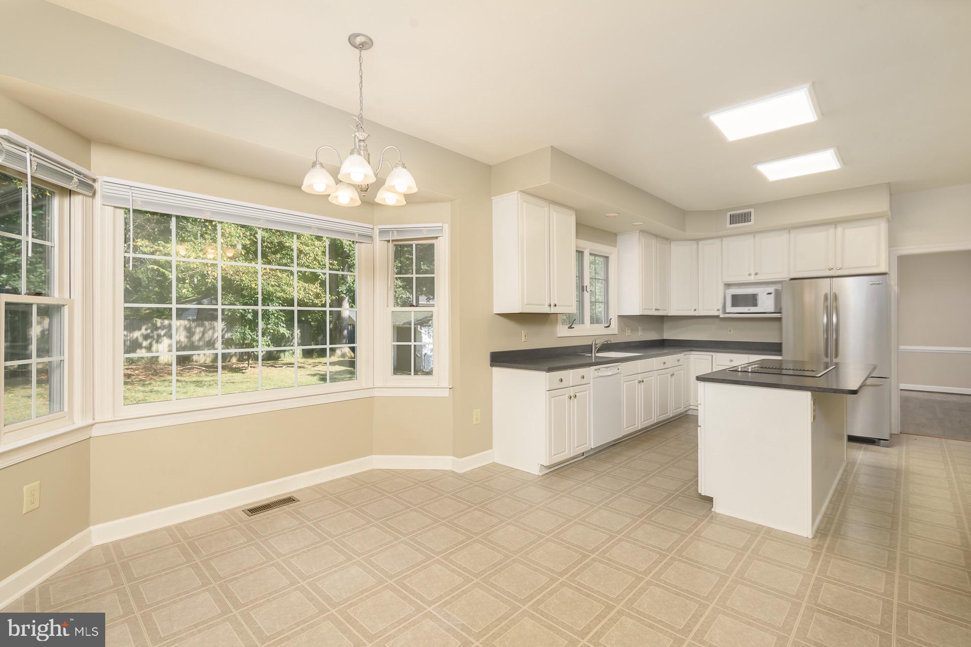 FAIRFAX HILLS - Residential Lease