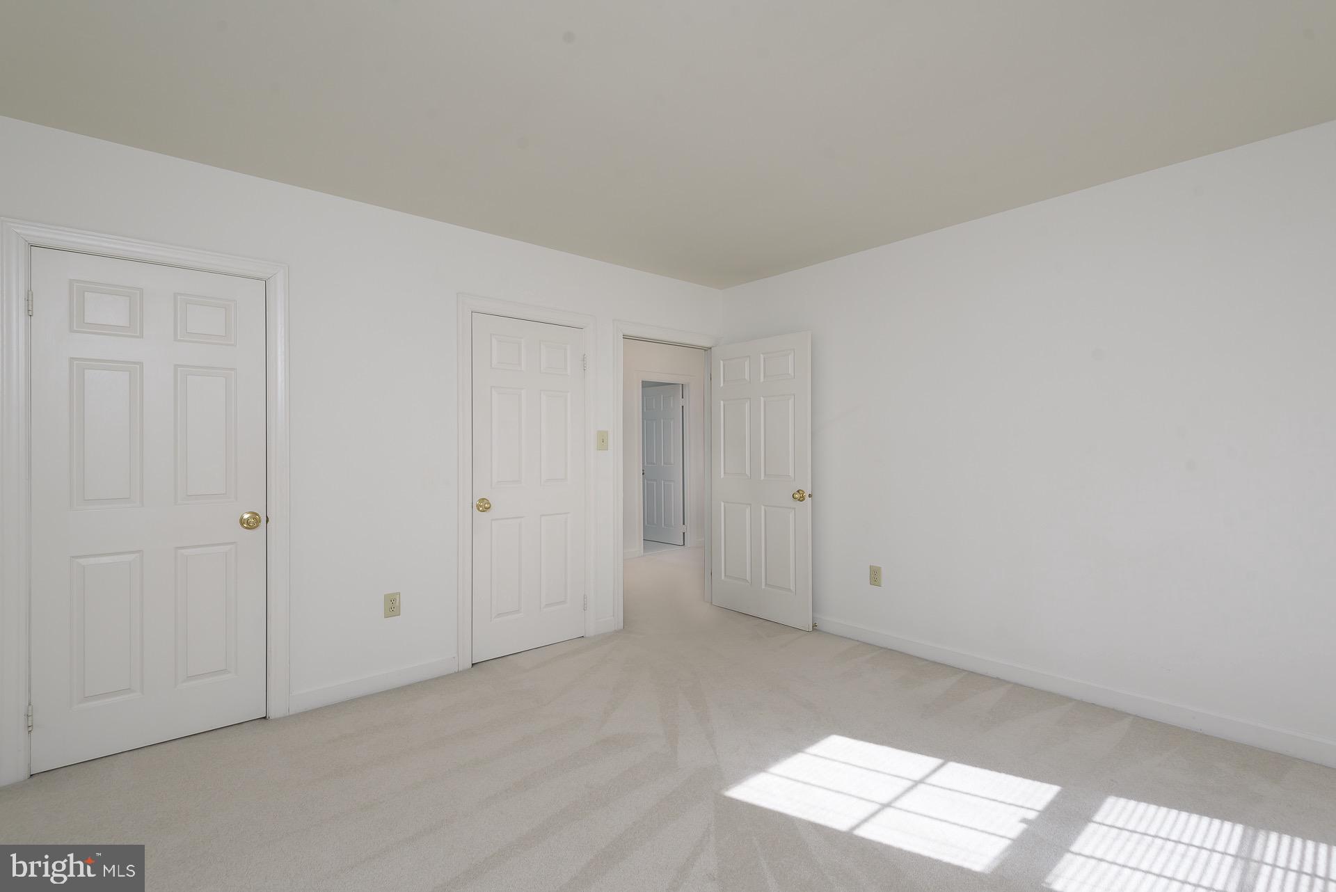 FAIRFAX HILLS - Residential Lease