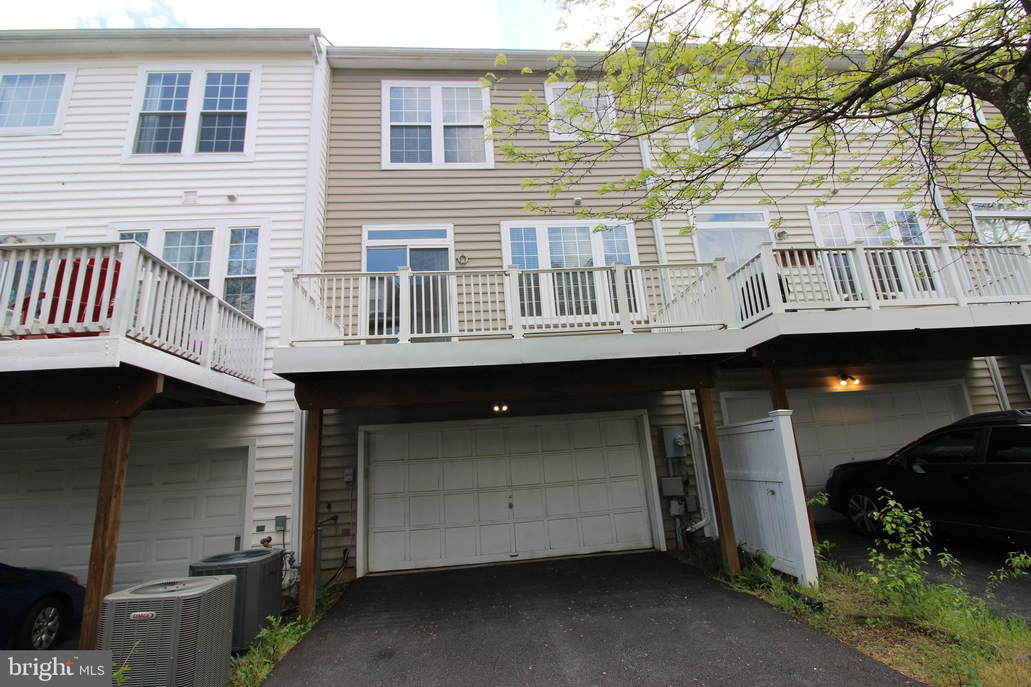 KING FARM WATKINS POND - Residential Lease