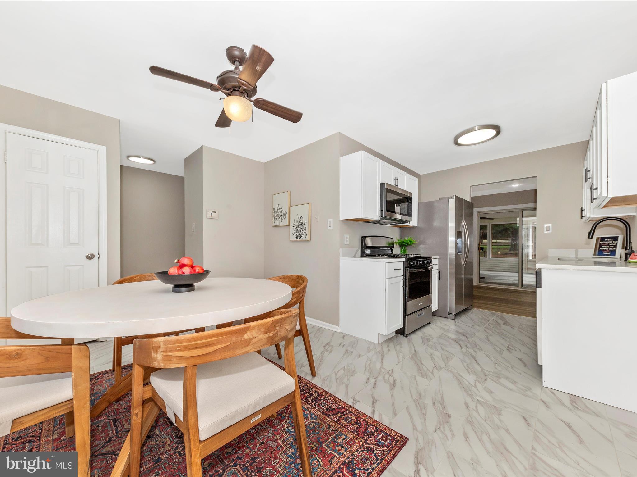 FLOWER HILL - Residential