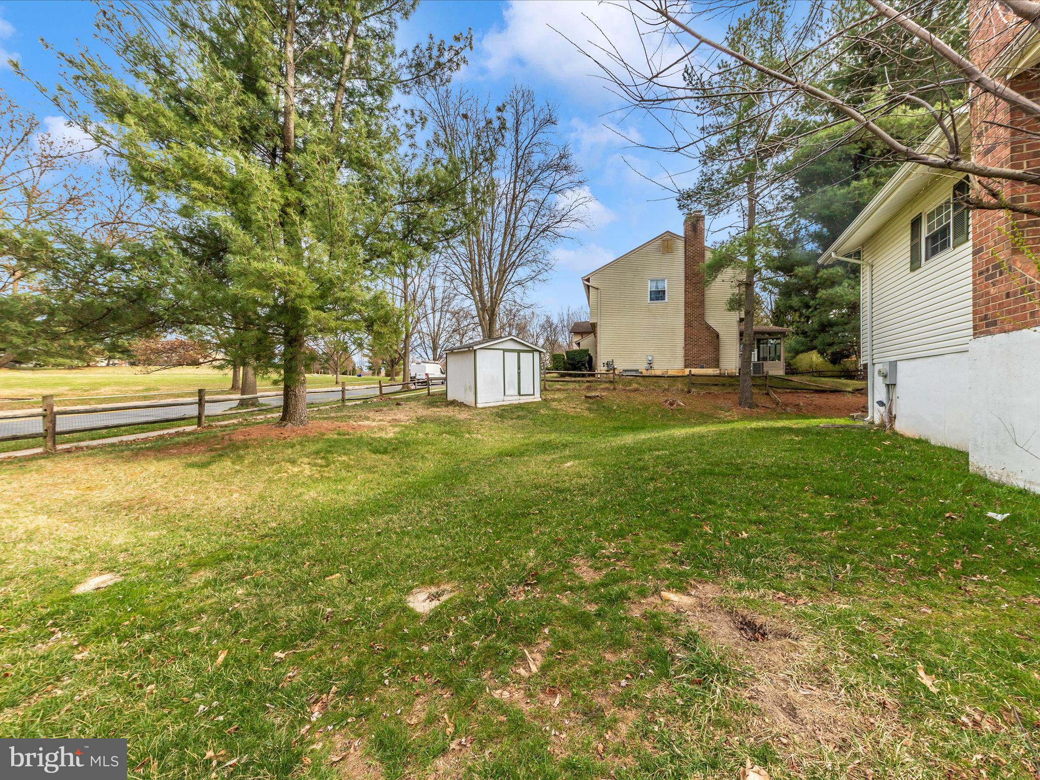 FLOWER HILL - Residential