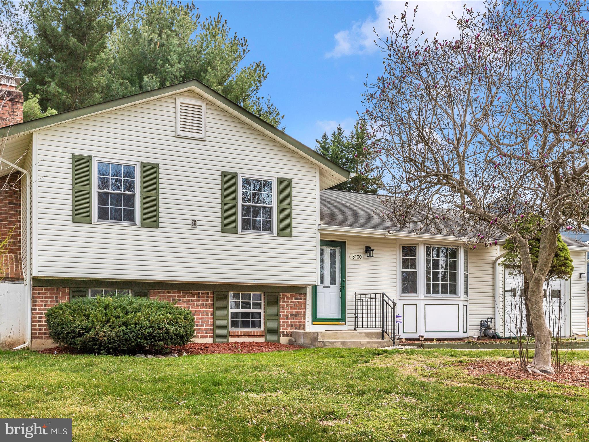 FLOWER HILL - Residential