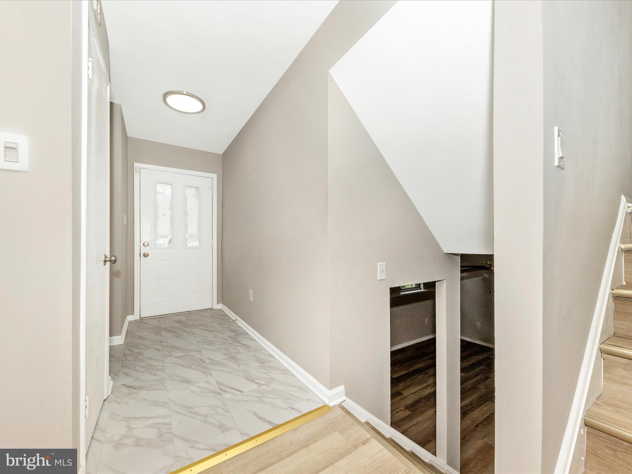 FLOWER HILL - Residential