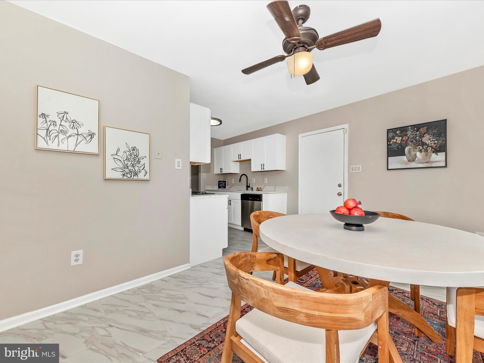 FLOWER HILL - Residential